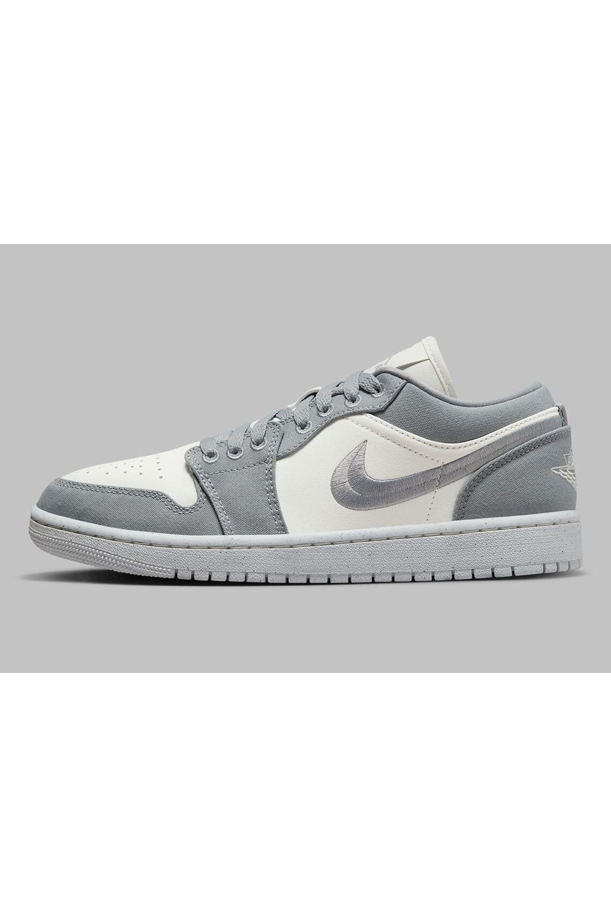 اسنیکر آدیداس Nike با کد DV0426-012