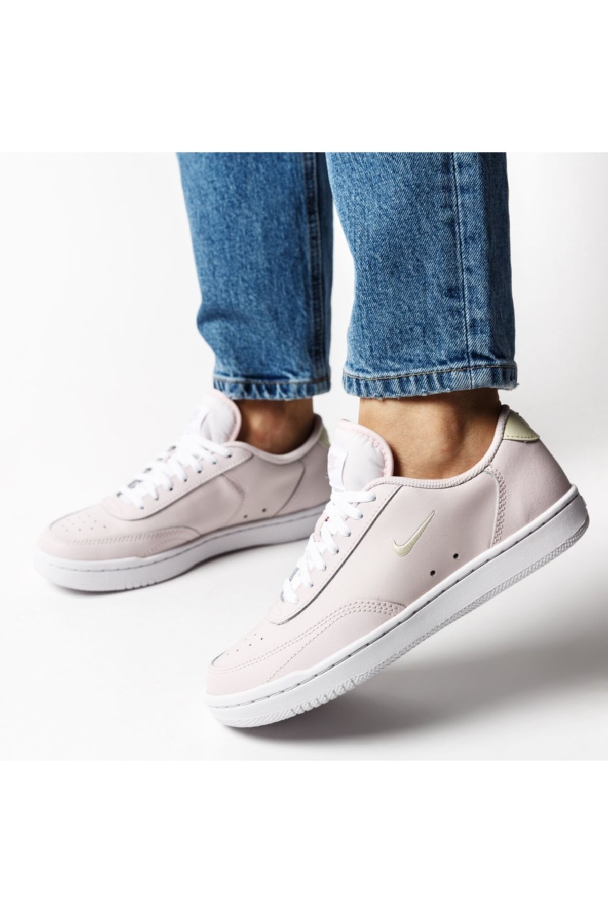 اسنیکر آدیداس Nike با کد CJ1676 600