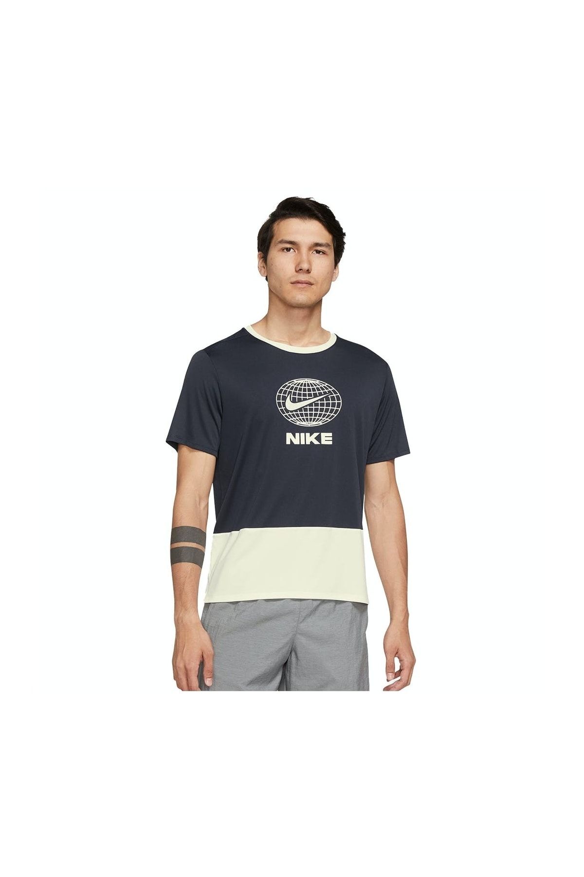 تیشرت آدیداس Nike با کد DM4797-475